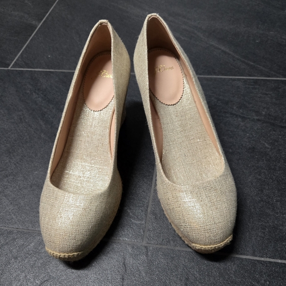 J. Crew Shoes - NEW - Womens J. Crew Gold ✨️ Espadrille 3 In Wedge Heel with Textured Toe Size 9